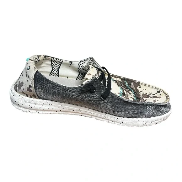 Buckle Exclusive Hey Dude Wendy Rodeo Kingman Shoes Size 8 Cow Print Turquoise - Picture 3 of 12